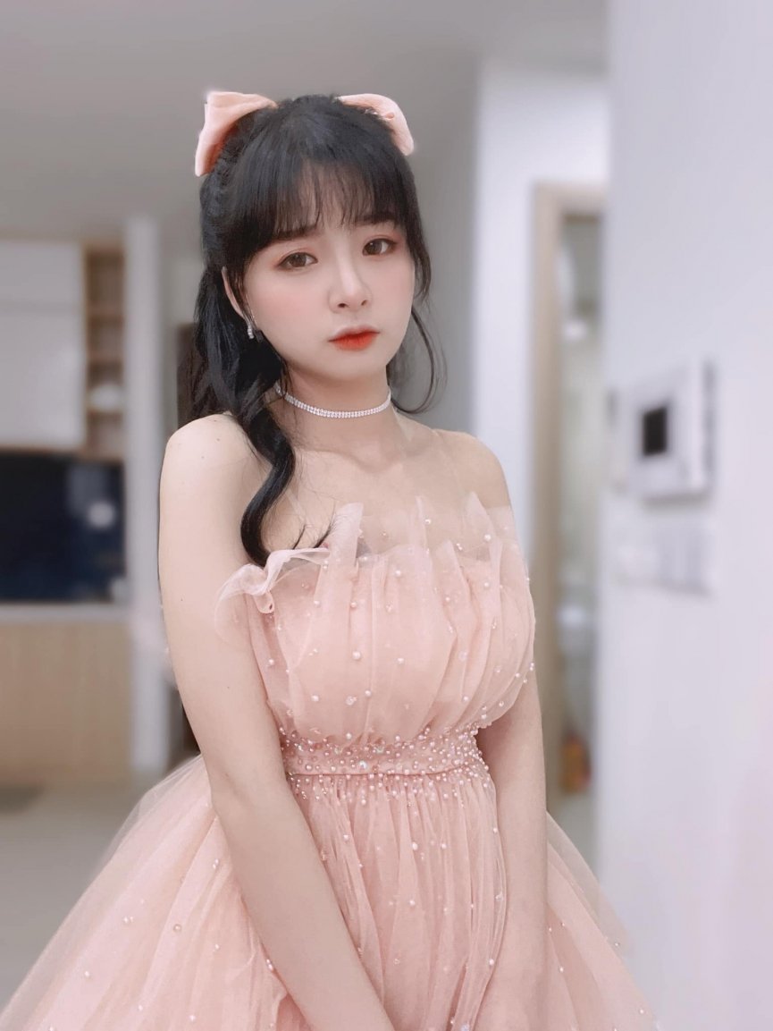 Nhan sắc thật của nữ streamer Mèo 2k4 khi để mặt mộc khiến fan không ngờ 6 Nhan sắc thật của nữ streamer Mèo 2k4 khi để mặt mộc khiến fan không ngờ 6