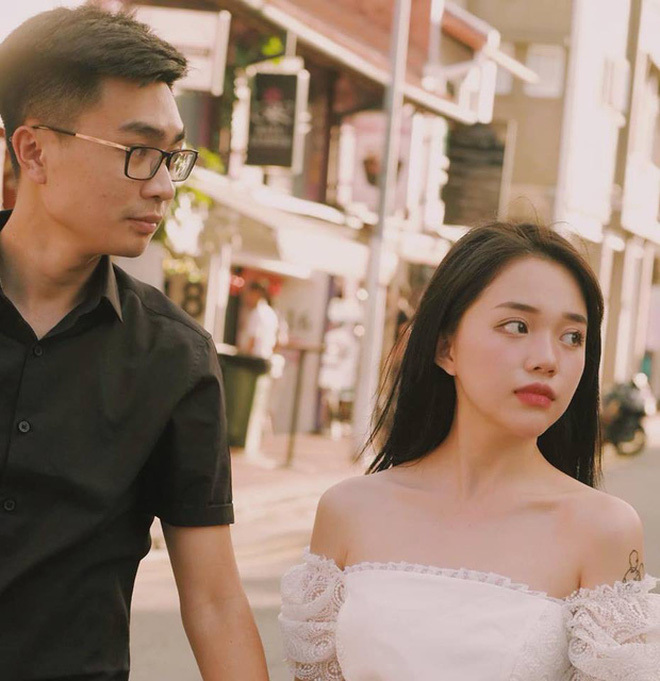Linh Ngọc Đàm đăng đàn ẩn ý giữa lúc bạn trai cũ được streamer Micha công khai tán tỉnh 2 Linh Ngọc Đàm đăng đàn ẩn ý giữa lúc bạn trai cũ được streamer Micha công khai tán tỉnh 2