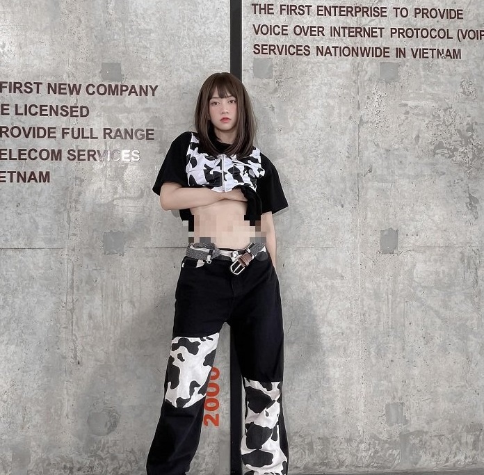 Vừa bị soi bàn tay 'hư', hotgirl Tiktok Lê Bống bất ngờ đăng ảnh nước mắt lưng tròng nức nở 3 Vừa bị soi bàn tay 'hư', hotgirl Tiktok Lê Bống bất ngờ đăng ảnh nước mắt lưng tròng nức nở 3
