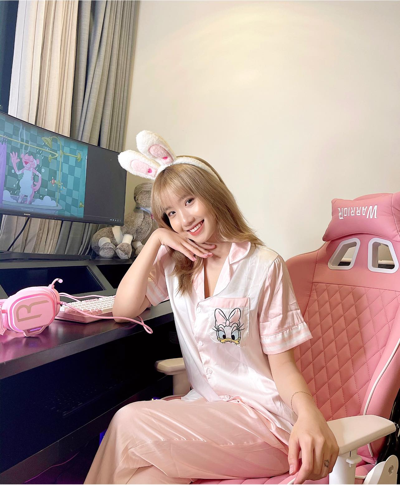 Ngoan hiền chưa bao lâu, hotgirl Tiktok 17 tuổi Lê Thị Khánh Huyền lại tung ảnh không phù hợp với độ tuổi 5 Ngoan hiền chưa bao lâu, hotgirl Tiktok 17 tuổi Lê Thị Khánh Huyền lại tung ảnh không phù hợp với độ tuổi 5