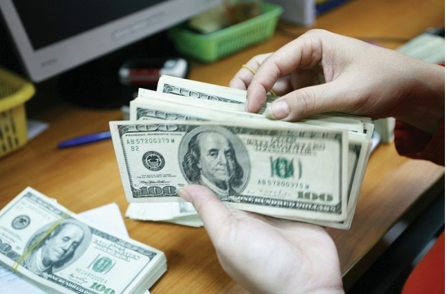 Tin tức kinh doanh 24h ngày 27/4: Giá Bitcoin tăng dựng đứng, Giá xăng giảm 2 Tin tức kinh doanh 24h ngày 27/4: Giá Bitcoin tăng dựng đứng, Giá xăng giảm 2