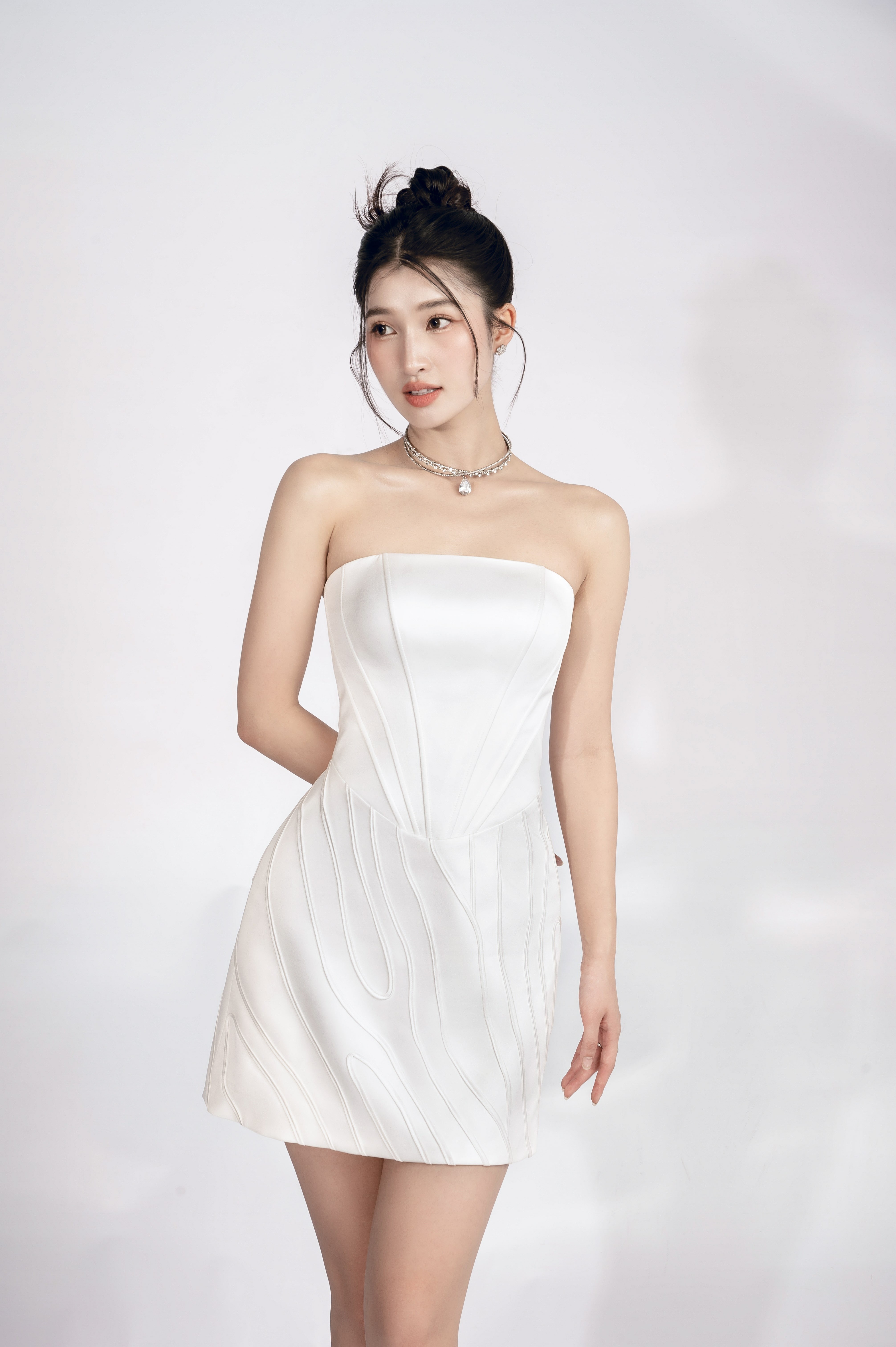 Á hậu Phương Nhi đang trau dồi bản thân để chinh chiến đấu trường nhan sắc quốc tế. Ảnh: Internet Á hậu Phương Nhi đang trau dồi bản thân để chinh chiến đấu trường nhan sắc quốc tế. Ảnh: Internet