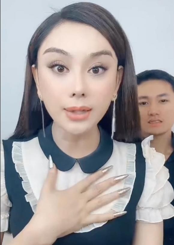Lâm Khánh Chi thẳng thắn đối diện với những lời chê bai. Ảnh: Chụp màn hình Lâm Khánh Chi thẳng thắn đối diện với những lời chê bai. Ảnh: Chụp màn hình