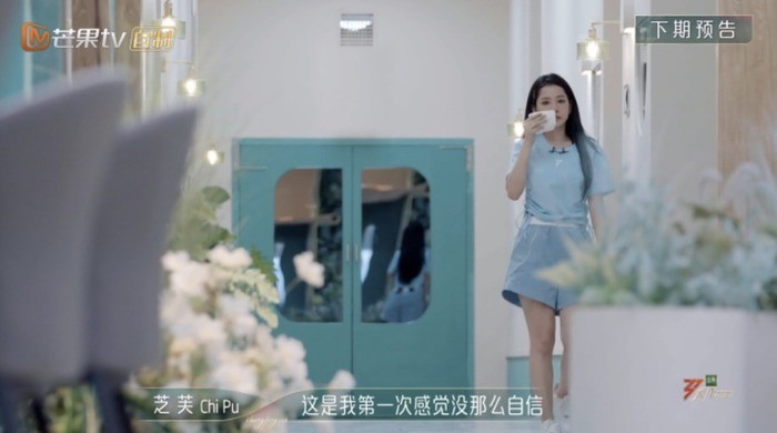 Sao Việt 4/6: Hồ Ngọc Hà và Kim Lý tổ chức hôn lễ sau 6 năm yêu, Chi Pu khóc trên sóng truyền hình Trung Quốc - Ảnh 4 Sao Việt 4/6: Hồ Ngọc Hà và Kim Lý tổ chức hôn lễ sau 6 năm yêu, Chi Pu khóc trên sóng truyền hình Trung Quốc - Ảnh 4