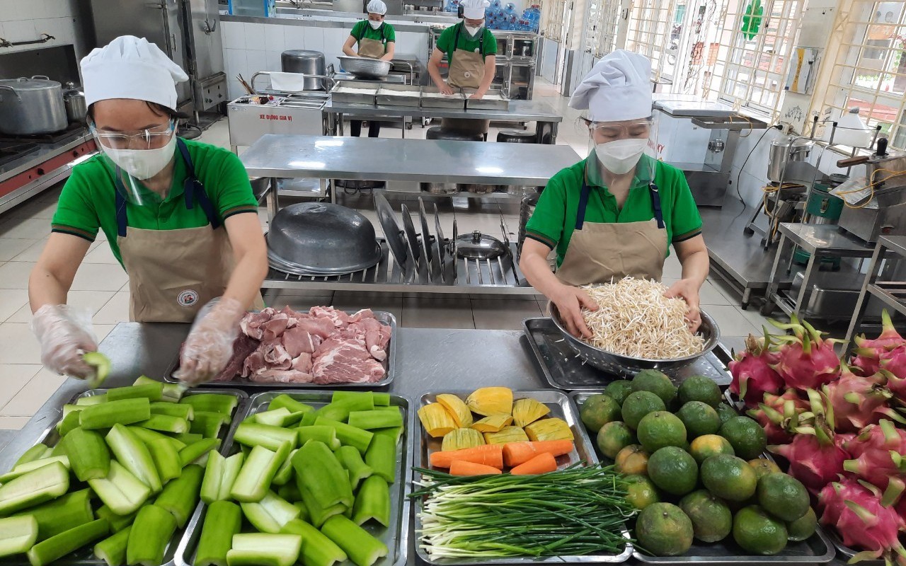 6 lưu ý vàng trong ăn uống để giúp hệ tiêu hóa khỏe trong thời tiết nắng nóng - Ảnh 3 6 lưu ý vàng trong ăn uống để giúp hệ tiêu hóa khỏe trong thời tiết nắng nóng - Ảnh 3