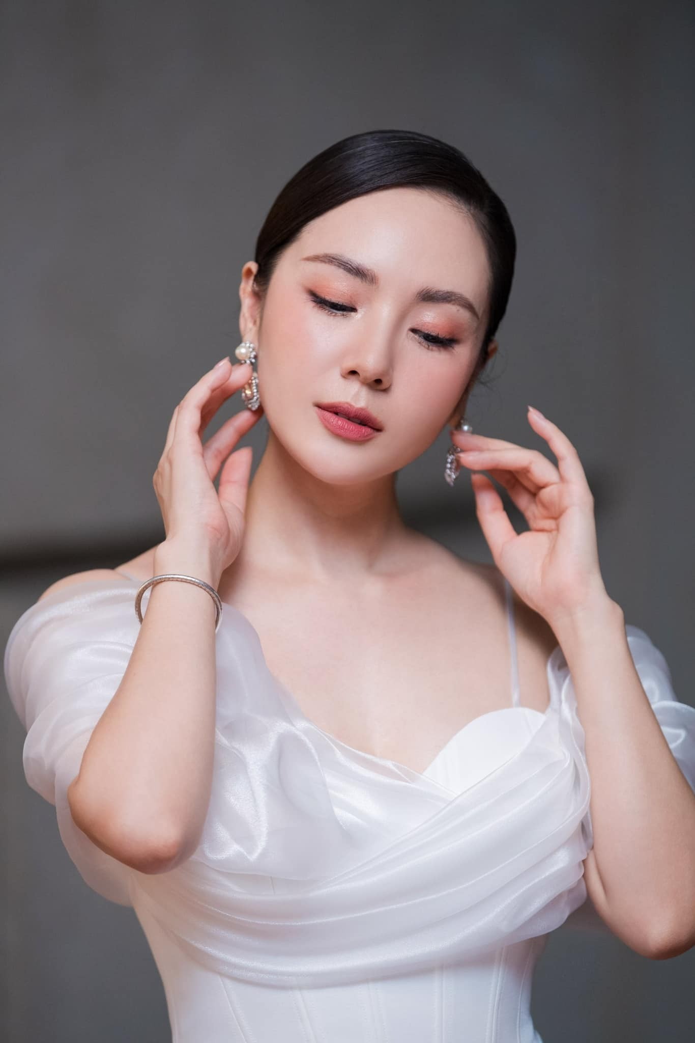 Hiện tại, Phương Linh đang hạnh phúc bên người yêu. Song cô chưa công khai danh tính (Ảnh: FBNV) Hiện tại, Phương Linh đang hạnh phúc bên người yêu. Song cô chưa công khai danh tính (Ảnh: FBNV)