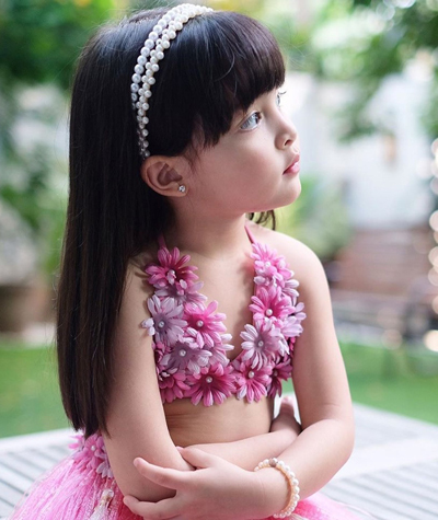 Bất ngờ trước hình ảnh hóa trang của con gái 'Mỹ nhân đẹp nhất Philippines' 4