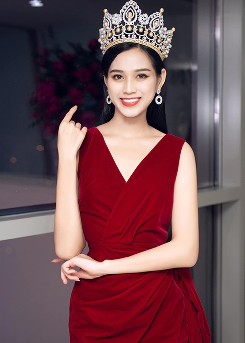 Hoa hậu Đỗ Thị Hà hoảng hốt báo tin xấu khiến fan vô cùng lo lắng 3