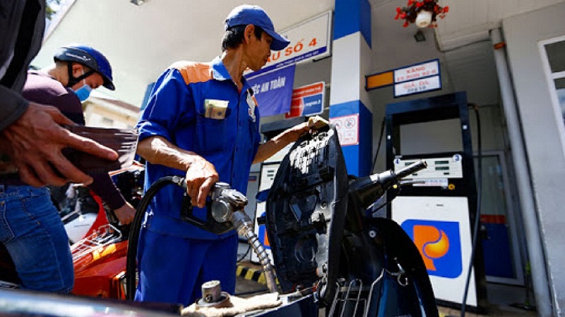 Giá xăng dầu hôm nay trong nước mới nhất: Vọt lên ngưỡng cao nhất trong 9 tháng qua 1