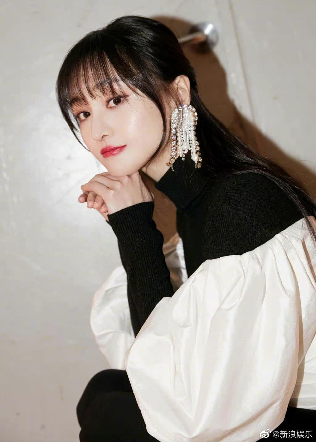 Trịnh Sảng bất ngờ tuyên bố gắt khi liên tục bị dồn vào đường sau bê bối bỏ con 4 Trịnh Sảng bất ngờ tuyên bố gắt khi liên tục bị dồn vào đường sau bê bối bỏ con 4