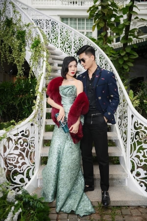 Lệ Quyên khoe ảnh chụp bằng camera thường, không quên tiết lộ sở thích của 'tình trẻ' 8 Lệ Quyên khoe ảnh chụp bằng camera thường, không quên tiết lộ sở thích của 'tình trẻ' 8
