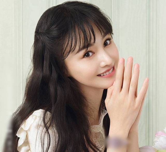Bố Trương Hằng vạch trần bộ mặt thật của gia đình Trịnh Sảng, tiết lộ bản hợp đồng vô nhân tính của nhà gái 1 Bố Trương Hằng vạch trần bộ mặt thật của gia đình Trịnh Sảng, tiết lộ bản hợp đồng vô nhân tính của nhà gái 1