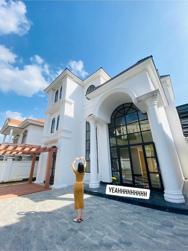 Cận cảnh bên trong căn biệt thự mới tậu của Lệ Quyên hậu ly hôn chồng đại gia 5 Cận cảnh bên trong căn biệt thự mới tậu của Lệ Quyên hậu ly hôn chồng đại gia 5