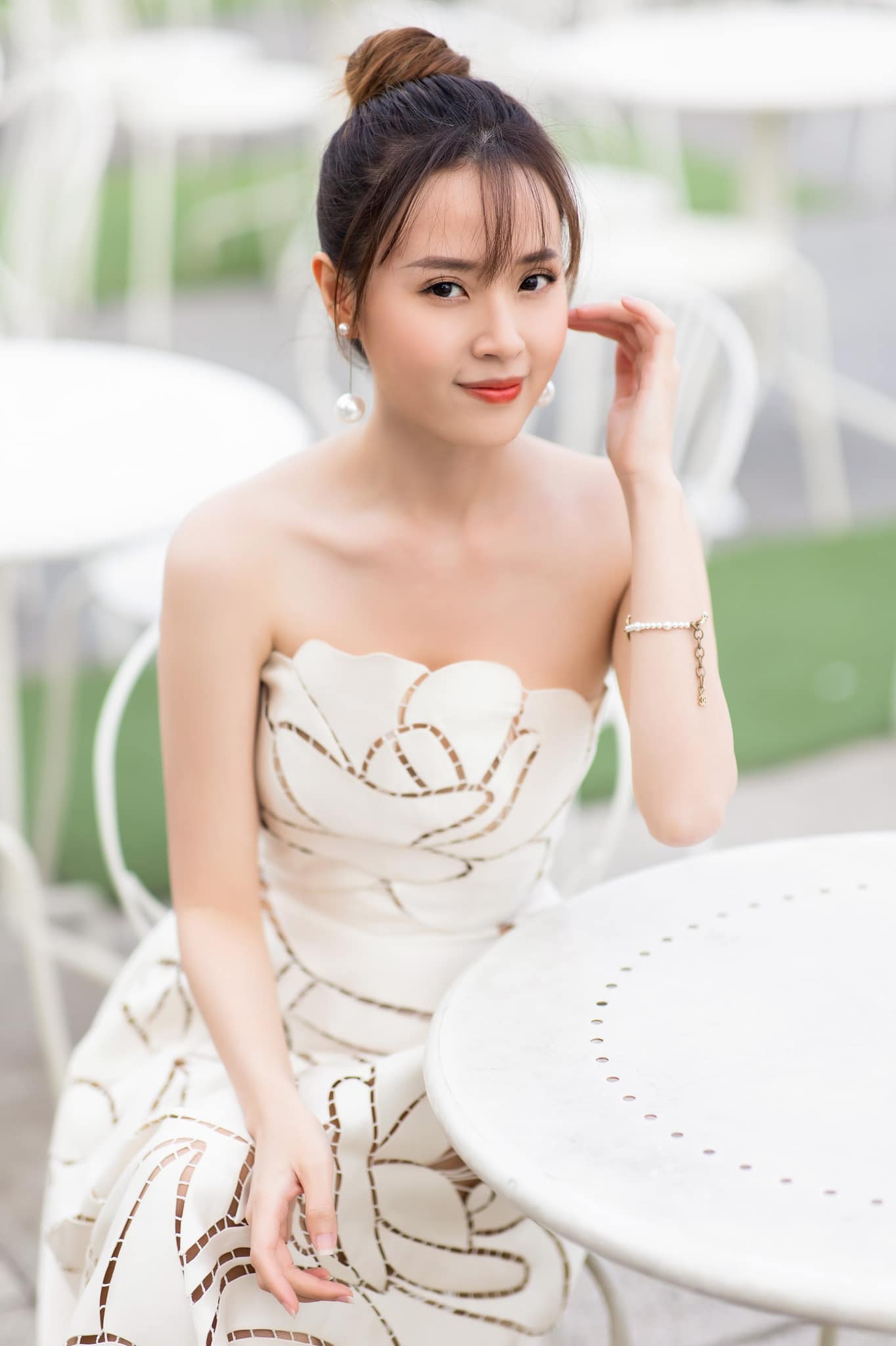 Midu lên kế hoạch kiếm 50 tỷ/năm giữa lúc tình cũ tổ chức siêu đám cưới với vợ giàu 6 Midu lên kế hoạch kiếm 50 tỷ/năm giữa lúc tình cũ tổ chức siêu đám cưới với vợ giàu 6