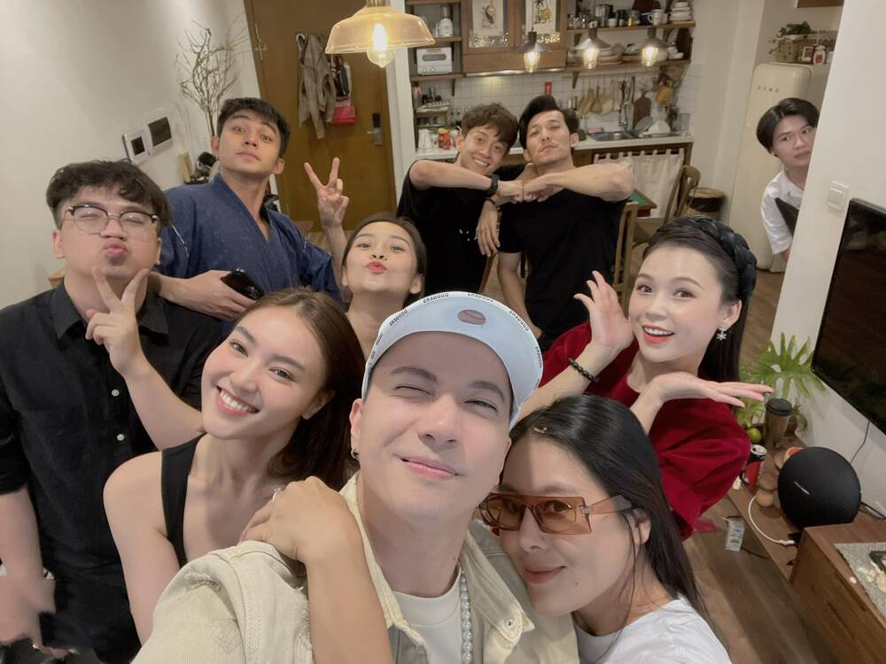 Lộ gương mặt khác lạ, Ninh Dương Lan Ngọc bất lực khi bị nghi nhờ 'dao kéo' can thiệp 4 Lộ gương mặt khác lạ, Ninh Dương Lan Ngọc bất lực khi bị nghi nhờ 'dao kéo' can thiệp 4
