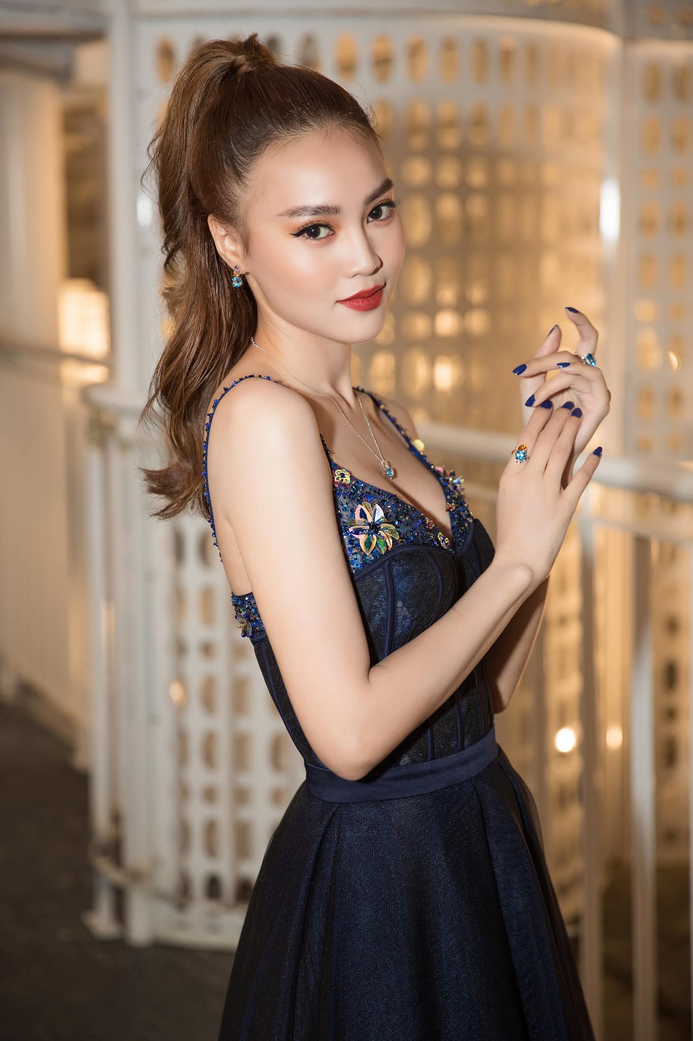 Ninh Dương Lan Ngọc: Từ 'quý cô trăm tỷ' vạn người mê đến đời tư liên tục gặp hạn 'tai bay vạ gió' 4 Ninh Dương Lan Ngọc: Từ 'quý cô trăm tỷ' vạn người mê đến đời tư liên tục gặp hạn 'tai bay vạ gió' 4