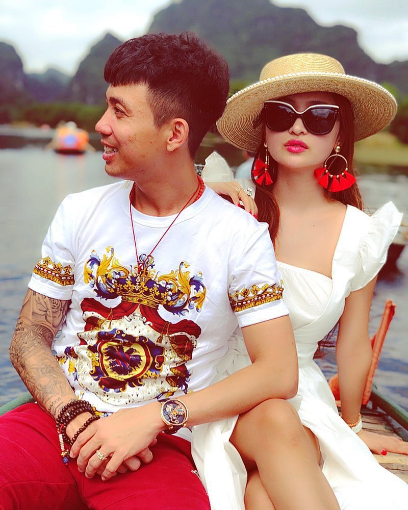 Minh Nhựa thừa nhận 'sợ vợ' sau ồn ào ly hôn với vợ cả 4 Minh Nhựa thừa nhận 'sợ vợ' sau ồn ào ly hôn với vợ cả 4