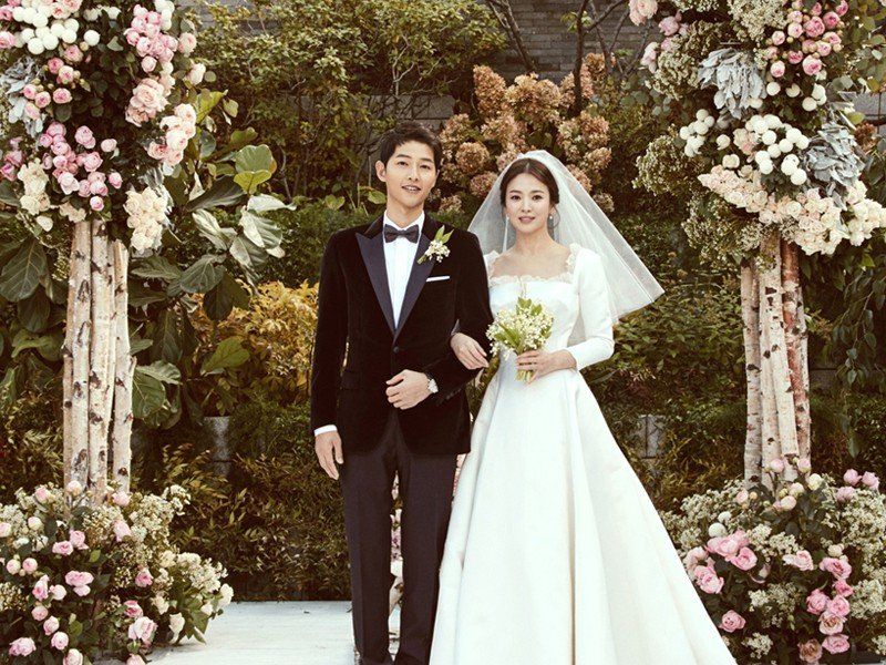 Song Joong Ki và Song Hye Kyo chia sẻ đầy ẩn ý, nghi ngờ 'đá xoáy' nhau sau gần 2 năm ly hôn 2