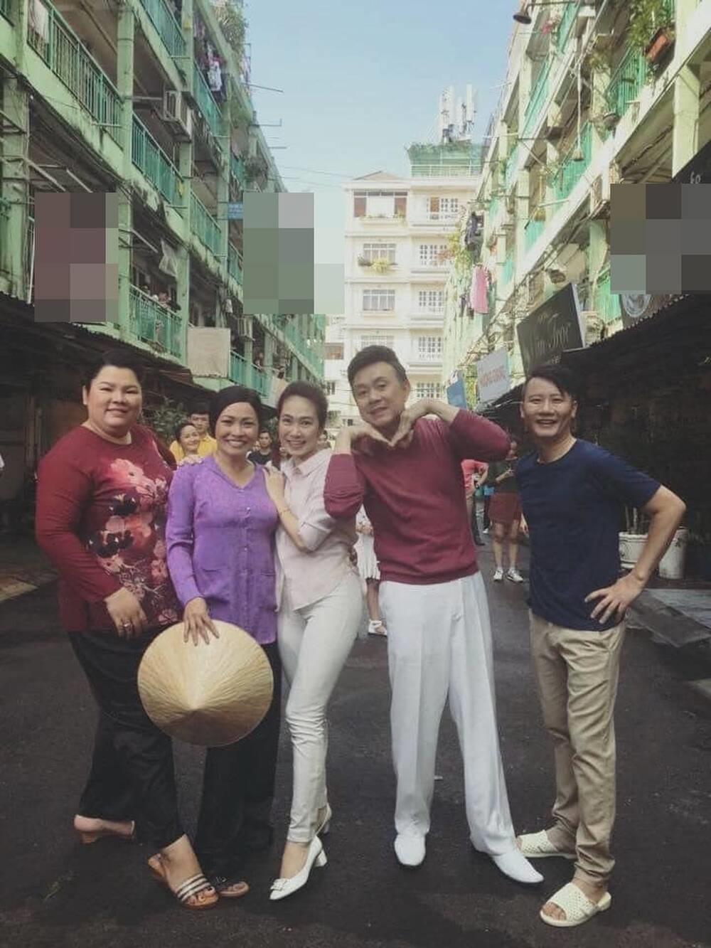 Hơn 3 tháng cố nghệ sĩ Chí Tài qua đời, ca sĩ Hoàng Bách ngậm ngùi nhắc đến đàn anh 2 Hơn 3 tháng cố nghệ sĩ Chí Tài qua đời, ca sĩ Hoàng Bách ngậm ngùi nhắc đến đàn anh 2