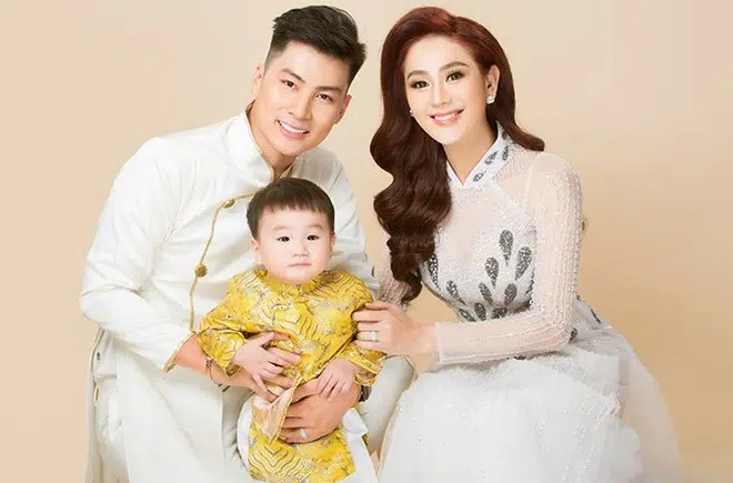 Lâm Khánh Chi gây hoang mang khi vừa thông báo 'trúng xô' 10 tỷ đồng đã vội xóa 6 Lâm Khánh Chi gây hoang mang khi vừa thông báo 'trúng xô' 10 tỷ đồng đã vội xóa 6