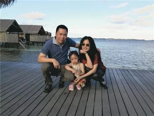 Triệu Vy bị bắt gặp hẹn hò cùng tình trẻ giữa đêm, hôn nhân với chồng đại gia đã thực sự tan vỡ? 1 Triệu Vy bị bắt gặp hẹn hò cùng tình trẻ giữa đêm, hôn nhân với chồng đại gia đã thực sự tan vỡ? 1