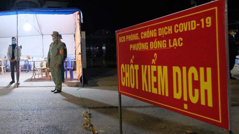 Tin nóng 24h ngày 29/3: Hải Dương kết thúc giãn cách xã hội từ 0h ngày 1/4, Tàu chắn kênh Suez nổi trở lại 1 Tin nóng 24h ngày 29/3: Hải Dương kết thúc giãn cách xã hội từ 0h ngày 1/4, Tàu chắn kênh Suez nổi trở lại 1