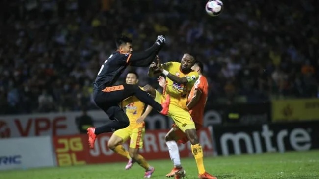 Tin nóng 24h ngày 2/4: Không khí lạnh tràn xuống miền Bắc, V.League gây ấn tượng không tốt với báo nước ngoài 2 Tin nóng 24h ngày 2/4: Không khí lạnh tràn xuống miền Bắc, V.League gây ấn tượng không tốt với báo nước ngoài 2