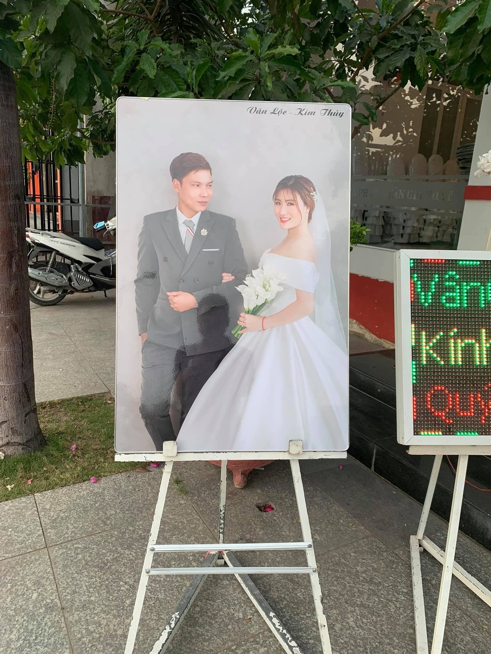 'Idol giới trẻ' Lộc Fuho tổ chức lễ cưới với vợ hotgirl: Nhan sắc cô dâu gây chú ý 4
