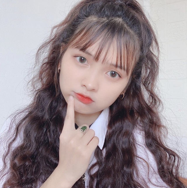 Soi cận nhan sắc của 5 hotgirl TikTok nổi khắp cõi mạng: Liệu có đẹp như lời đồn? 1 Soi cận nhan sắc của 5 hotgirl TikTok nổi khắp cõi mạng: Liệu có đẹp như lời đồn? 1