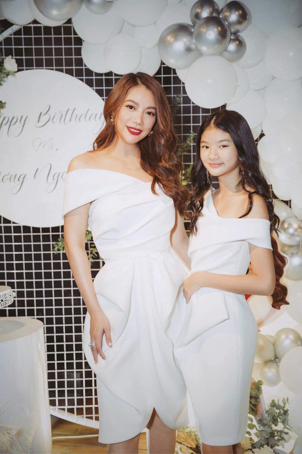 Trương Ngọc Ánh tái xuất với gương mặt khác lạ sau nhiều lần bị chê tơi tả 3 Trương Ngọc Ánh tái xuất với gương mặt khác lạ sau nhiều lần bị chê tơi tả 3
