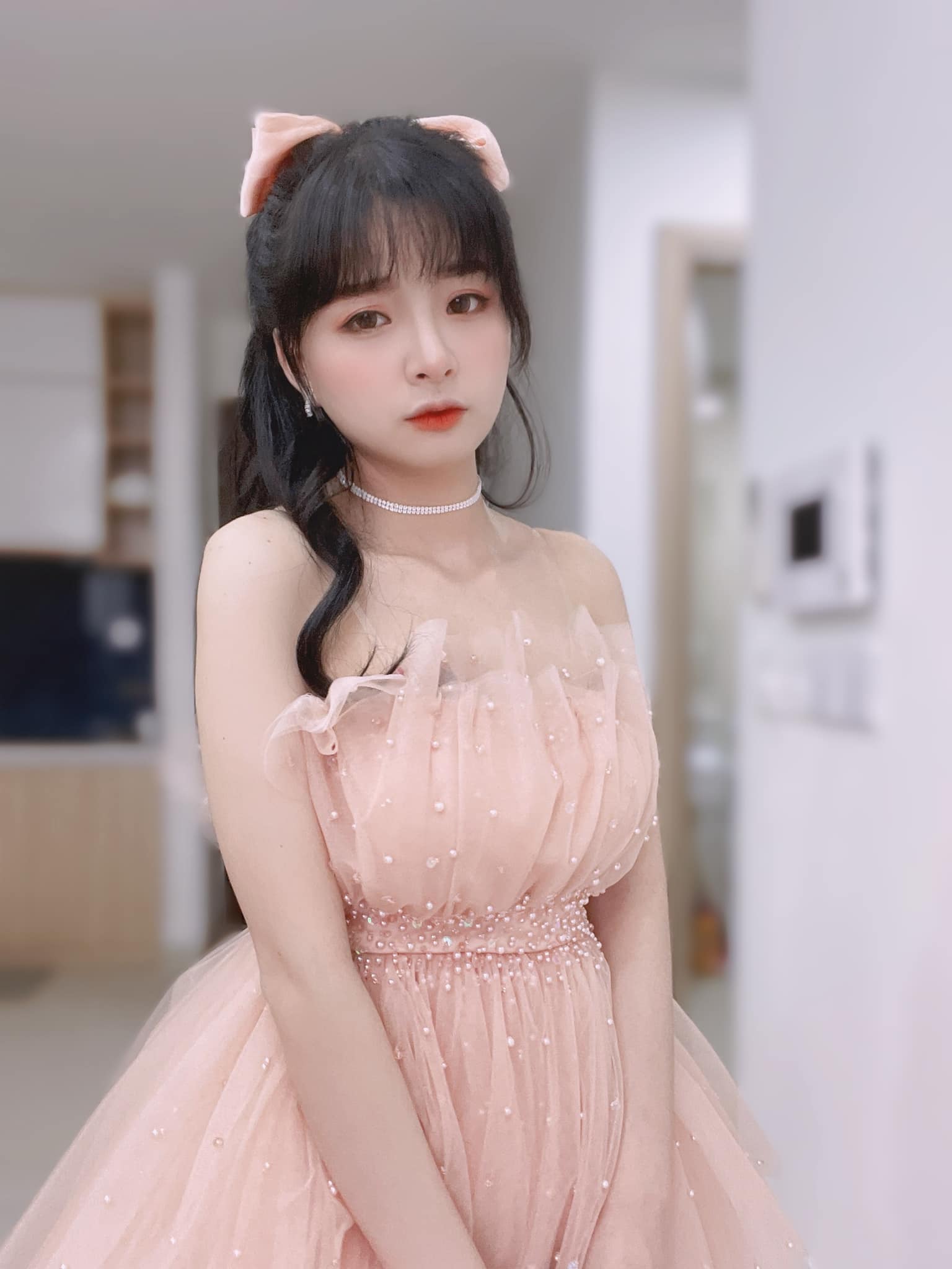 Cận nhan sắc của nữ streamer Liên Quân Mobile Mèo 2k4: Liệu có đẹp như ảnh vẫn thấy? 4 Cận nhan sắc của nữ streamer Liên Quân Mobile Mèo 2k4: Liệu có đẹp như ảnh vẫn thấy? 4