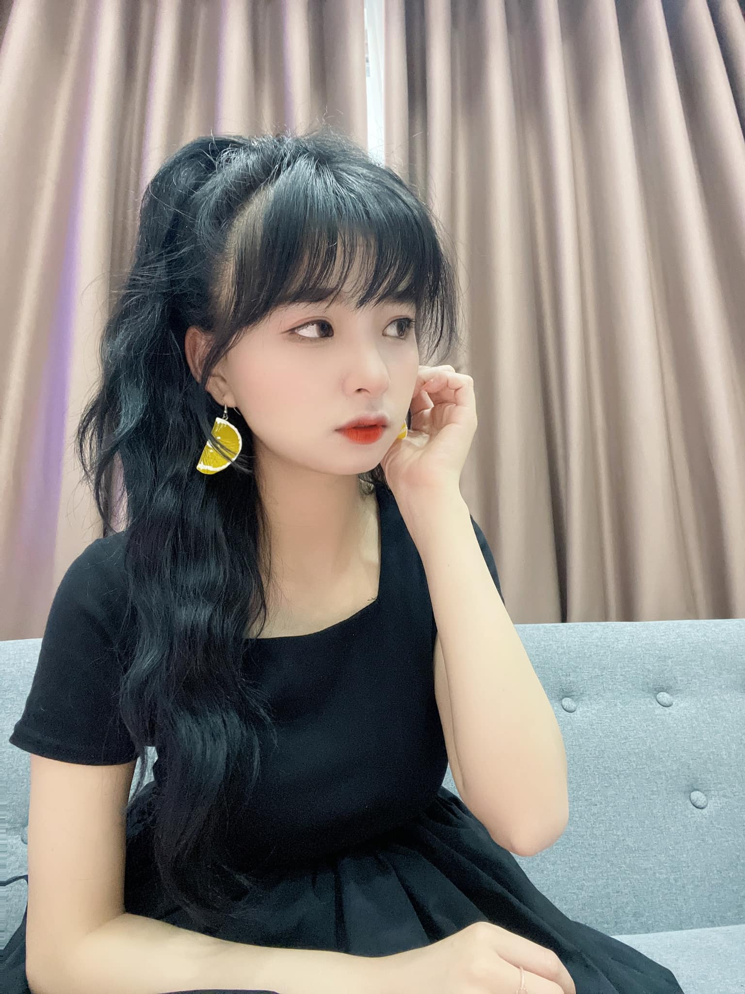 Cận nhan sắc của nữ streamer Liên Quân Mobile Mèo 2k4: Liệu có đẹp như ảnh vẫn thấy? 6 Cận nhan sắc của nữ streamer Liên Quân Mobile Mèo 2k4: Liệu có đẹp như ảnh vẫn thấy? 6