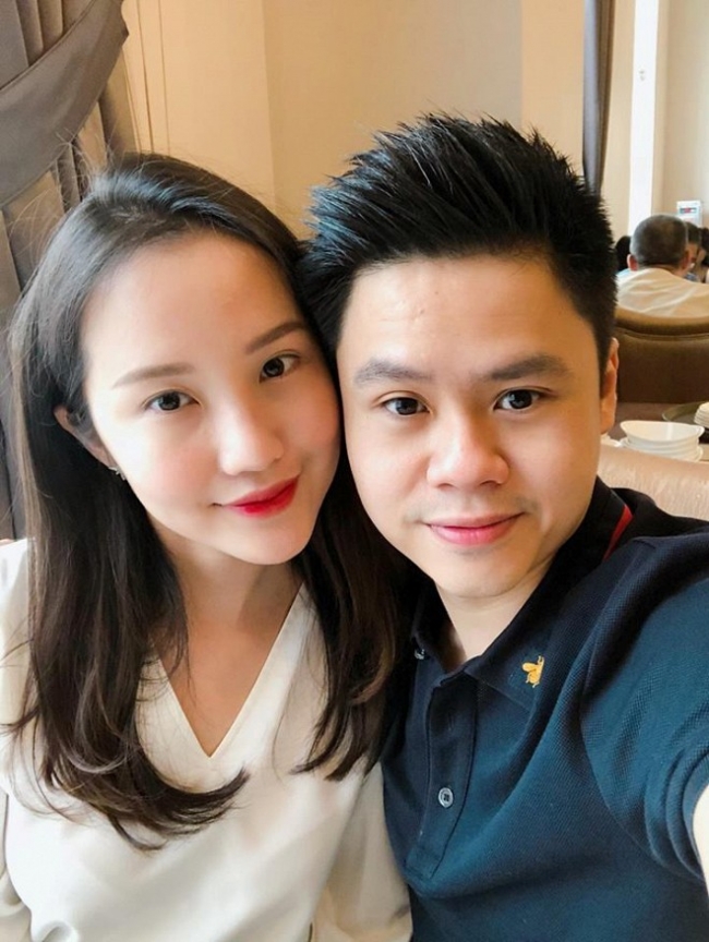 Chỉ khoe 1 thứ, vợ thiếu gia Phan Thành lại bị dân tình nghi có bầu sau đám cưới hào môn 4 Chỉ khoe 1 thứ, vợ thiếu gia Phan Thành lại bị dân tình nghi có bầu sau đám cưới hào môn 4