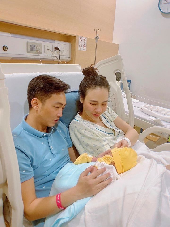 Đàm Thu Trang vô tình hé lộ con người thật của Cường Đô sau bề ngoài một doanh nhân điềm đạm 4 Đàm Thu Trang vô tình hé lộ con người thật của Cường Đô sau bề ngoài một doanh nhân điềm đạm 4