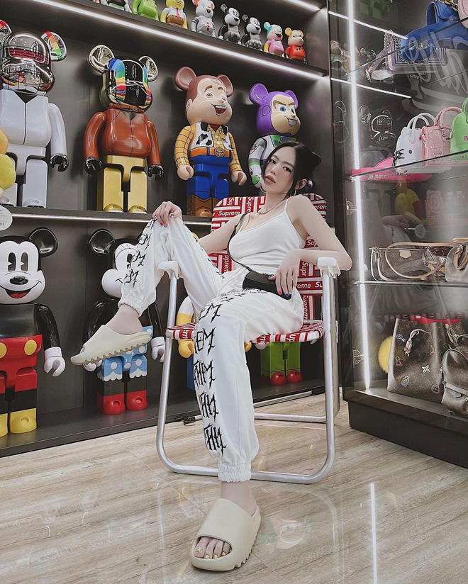 Làm dâu hào môn, vợ Youtuber Fabo Nguyễn tiết lộ chuyện áp lực vào mỗi buổi đêm 3 Làm dâu hào môn, vợ Youtuber Fabo Nguyễn tiết lộ chuyện áp lực vào mỗi buổi đêm 3