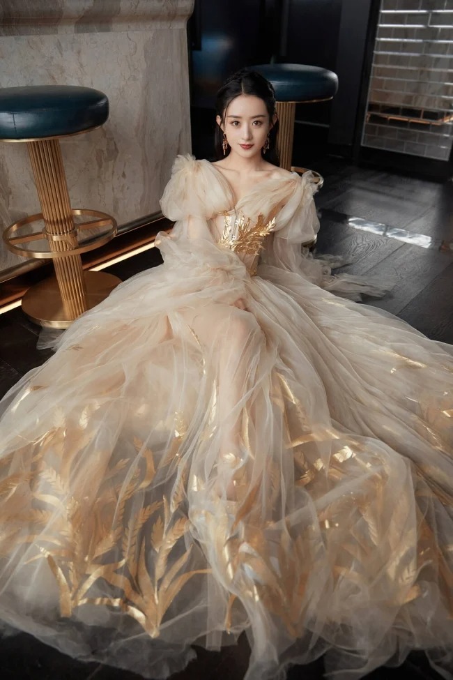 Chỉ một câu nói của Phùng Thiệu Phong đã vạch trần mối quan hệ của Triệu Lệ Dĩnh với mẹ chồng 1 Chỉ một câu nói của Phùng Thiệu Phong đã vạch trần mối quan hệ của Triệu Lệ Dĩnh với mẹ chồng 1