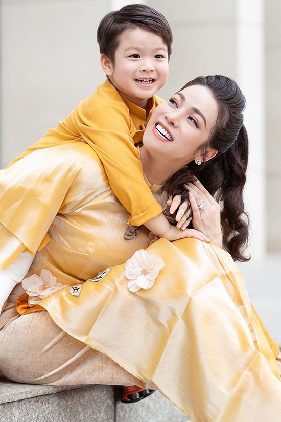 Nhật Kim Anh tiết lộ chuyện đi bước nữa sau đoạn clip được tình trẻ tin đồn cầu hôn 2 Nhật Kim Anh tiết lộ chuyện đi bước nữa sau đoạn clip được tình trẻ tin đồn cầu hôn 2