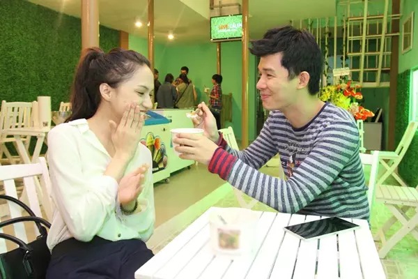 Nathan Lee 'gọi tên' Hương Giang, Chi Pu: Tưởng như Hương Tràm nhưng không ngờ lại được đối xử khác biệt 3 Nathan Lee 'gọi tên' Hương Giang, Chi Pu: Tưởng như Hương Tràm nhưng không ngờ lại được đối xử khác biệt 3