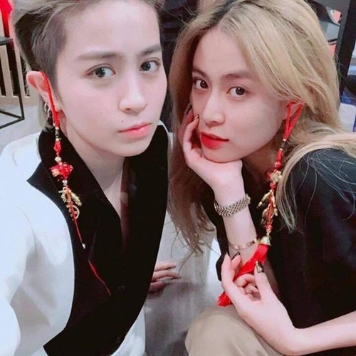 Hoàng Thùy Linh nhắn nhủ lộ liễu đến Gil Lê: Tưởng màn công khai ai ngờ sự thật khiến fan 'ngã ngửa' 1 Hoàng Thùy Linh nhắn nhủ lộ liễu đến Gil Lê: Tưởng màn công khai ai ngờ sự thật khiến fan 'ngã ngửa' 1