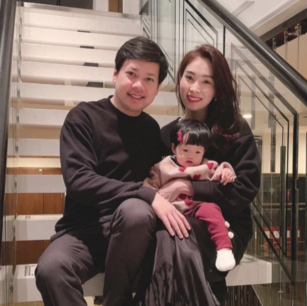 Động thái của Đặng Thu Thảo sau khi chồng đại gia bất ngờ tiết lộ quan điểm về chuyện ly hôn 3 Động thái của Đặng Thu Thảo sau khi chồng đại gia bất ngờ tiết lộ quan điểm về chuyện ly hôn 3