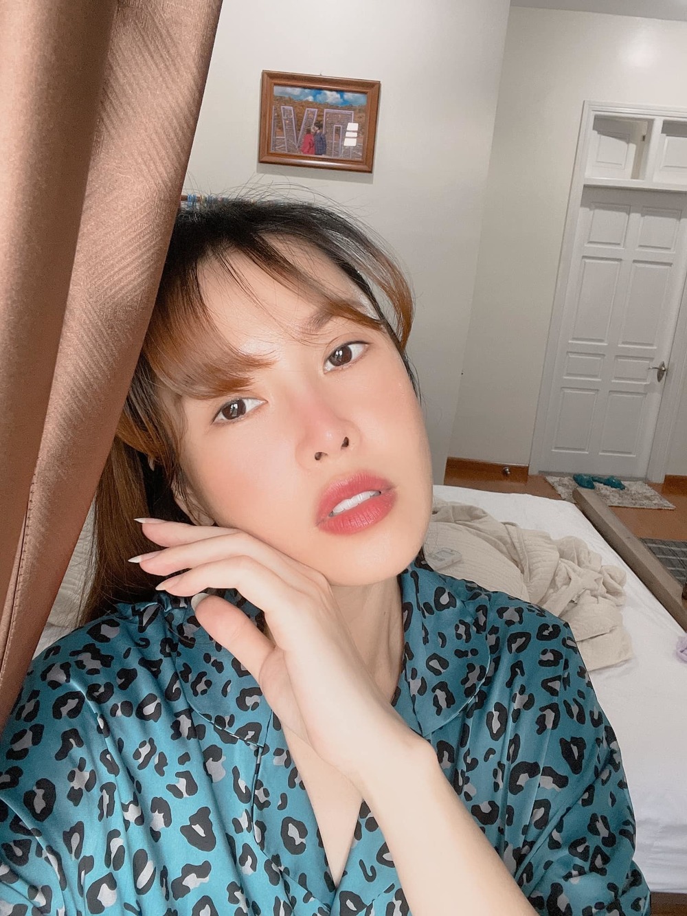 Tình cũ Trường Giang liên tục có những động thái khó hiểu hậu tố bạn trai ngủ với vợ cũ 1 Tình cũ Trường Giang liên tục có những động thái khó hiểu hậu tố bạn trai ngủ với vợ cũ 1