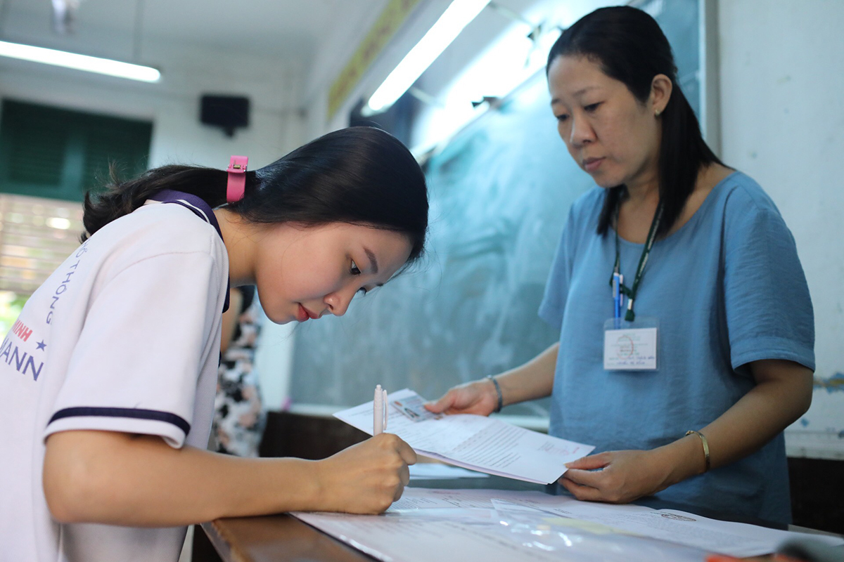 Kỷ lục có 1 thí sinh đăng ký 99 nguyện vọng xét tuyển đại học, cao đẳng 1 Kỷ lục có 1 thí sinh đăng ký 99 nguyện vọng xét tuyển đại học, cao đẳng 1