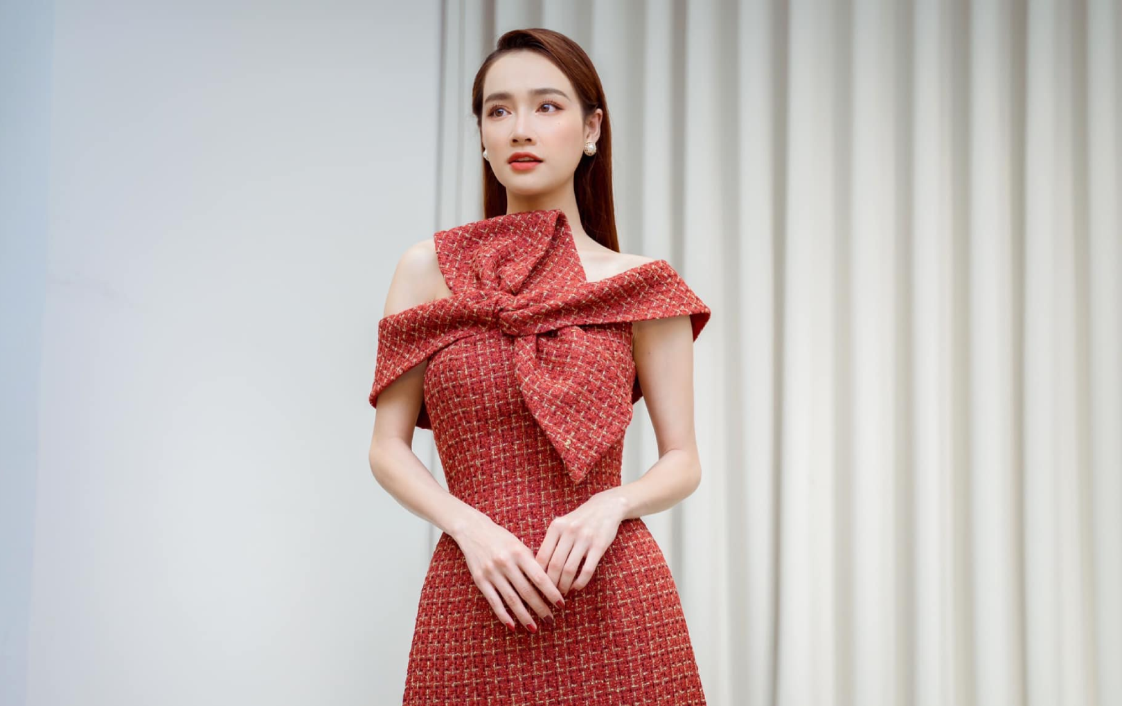 Nhã Phương lộ thân hình gầy đến mức báo động: Fan gào thét 'đẹp chỗ nào' 7 Nhã Phương lộ thân hình gầy đến mức báo động: Fan gào thét 'đẹp chỗ nào' 7