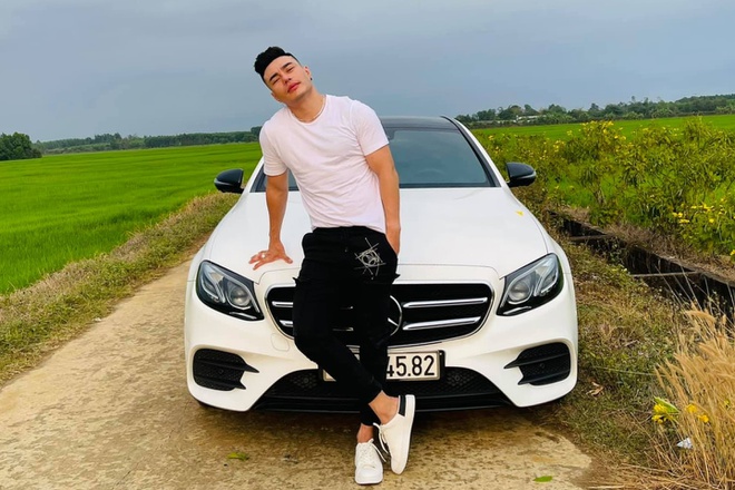 14 lần thi trượt bằng lái xe, Lê Dương Bảo Lâm thuê được tái xế riêng nhưng lại gặp sự cố trớ trêu 2 14 lần thi trượt bằng lái xe, Lê Dương Bảo Lâm thuê được tái xế riêng nhưng lại gặp sự cố trớ trêu 2