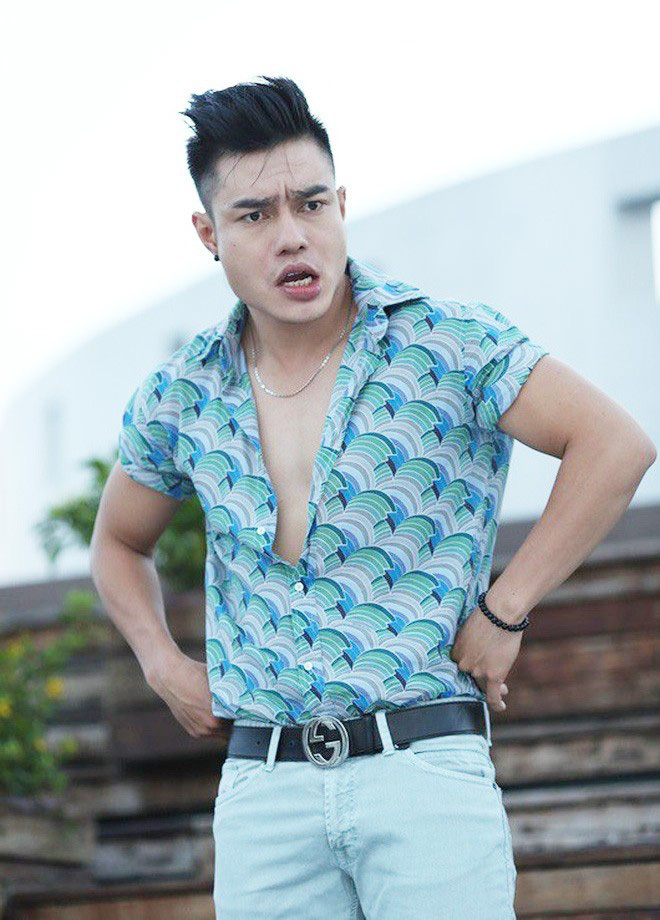 14 lần thi trượt bằng lái xe, Lê Dương Bảo Lâm thuê được tái xế riêng nhưng lại gặp sự cố trớ trêu 1 14 lần thi trượt bằng lái xe, Lê Dương Bảo Lâm thuê được tái xế riêng nhưng lại gặp sự cố trớ trêu 1
