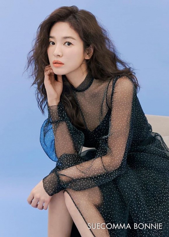 Song Joong Ki lộ diện giữa ồn ào Song Hye Kyo tái hôn, fan soi chi tiết lạ 3