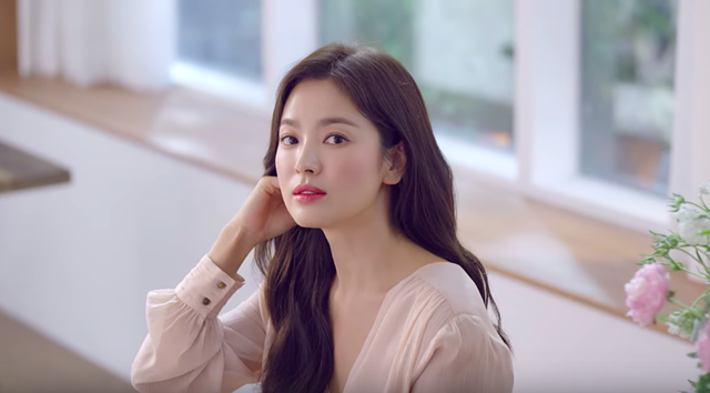 Song Hye Kyo bị người này vượt mặt khi sở hữu vẻ đẹp được người Hàn tìm kiếm 3