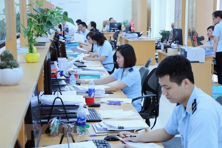 5 bảng lương mới của cán bộ, công chức, viên chức từ 1/7/2022 1 5 bảng lương mới của cán bộ, công chức, viên chức từ 1/7/2022 1