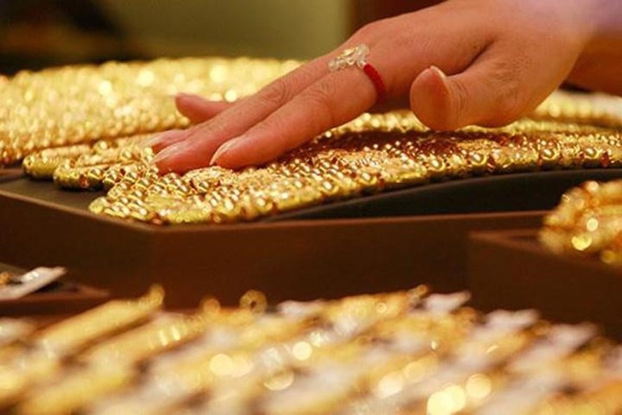 Cập nhật bảng giá vàng mới nhất hôm nay 31/1: Chênh lệch quá lớn, nhà đầu tư ôm đầu cầu cứu 2 Cập nhật bảng giá vàng mới nhất hôm nay 31/1: Chênh lệch quá lớn, nhà đầu tư ôm đầu cầu cứu 2