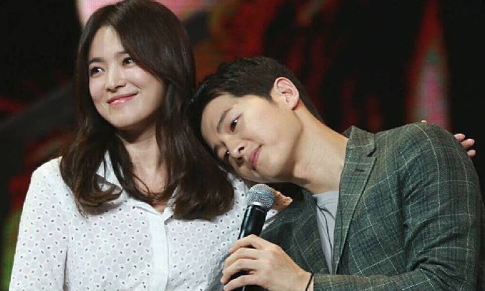 Song Joong Ki đang trải qua những ngày thậm tệ đầy buồn bã sau khi vợ cũ công khai tình tứ cạnh trai lạ 4 Song Joong Ki đang trải qua những ngày thậm tệ đầy buồn bã sau khi vợ cũ công khai tình tứ cạnh trai lạ 4